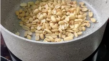 Immunity booster masala gud on a plate 1